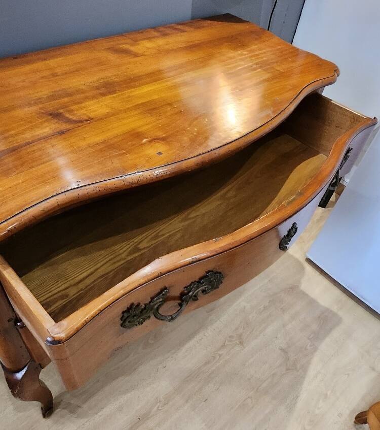 Provencal cherry chest of drawers