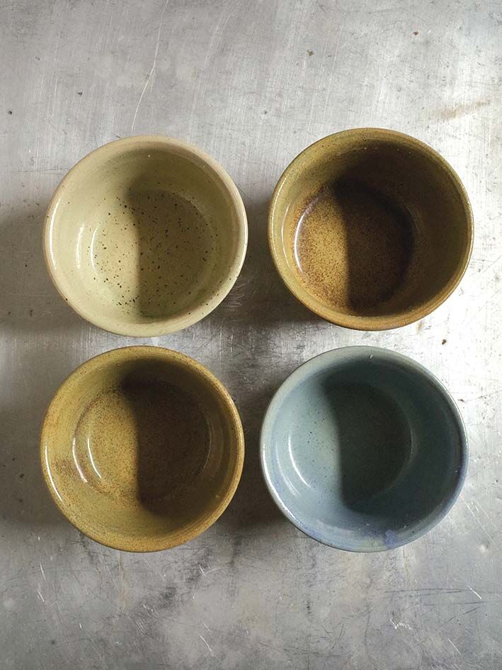 Set of 4 ramekins in semi-glazed sandstone, signed
