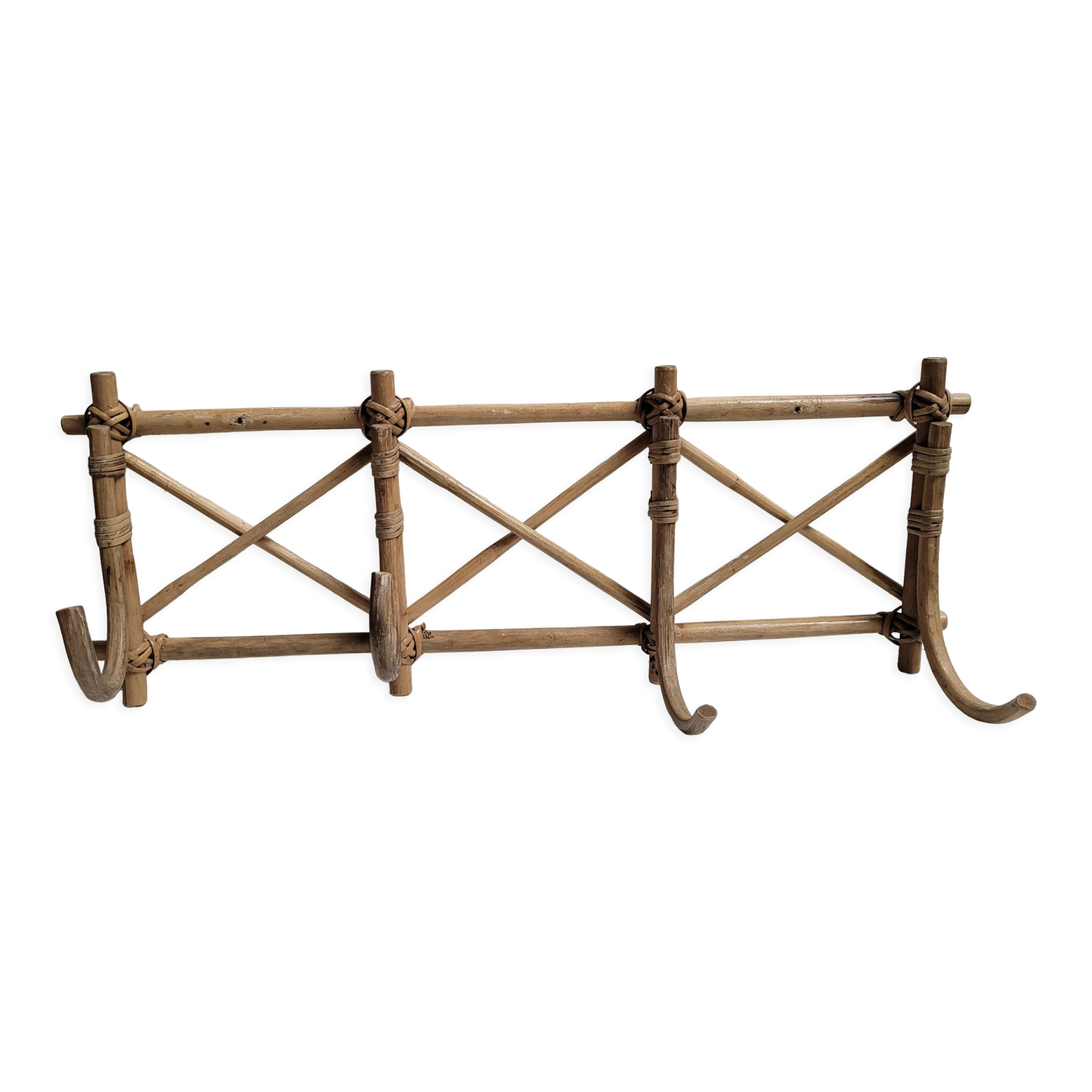 Wall-mounted rattan coat rack 4 hooks