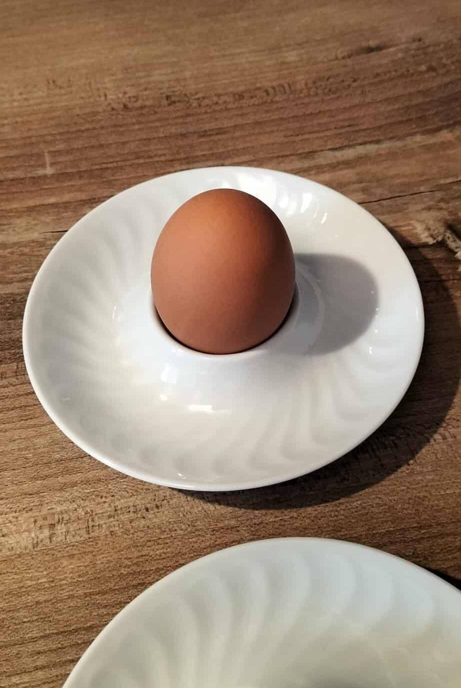Set of white porcelain egg cups Bareuther Waldsassen 1970s