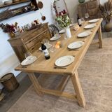 Large farmhouse table with 2 extensions and 2 drawers