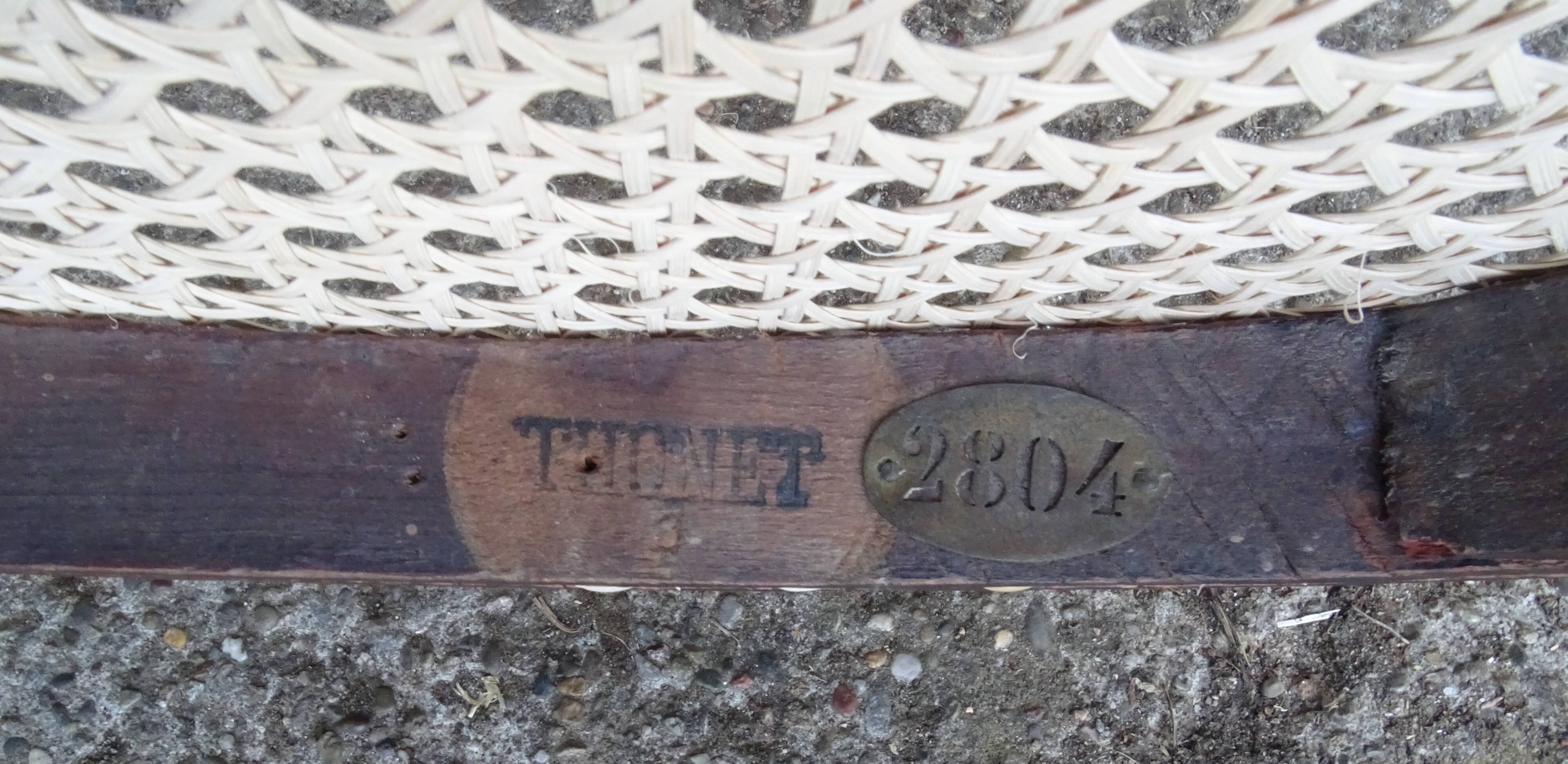 Fauteuil Thonet N°19 canné neuf , prêt à servir- Vers 1905 -