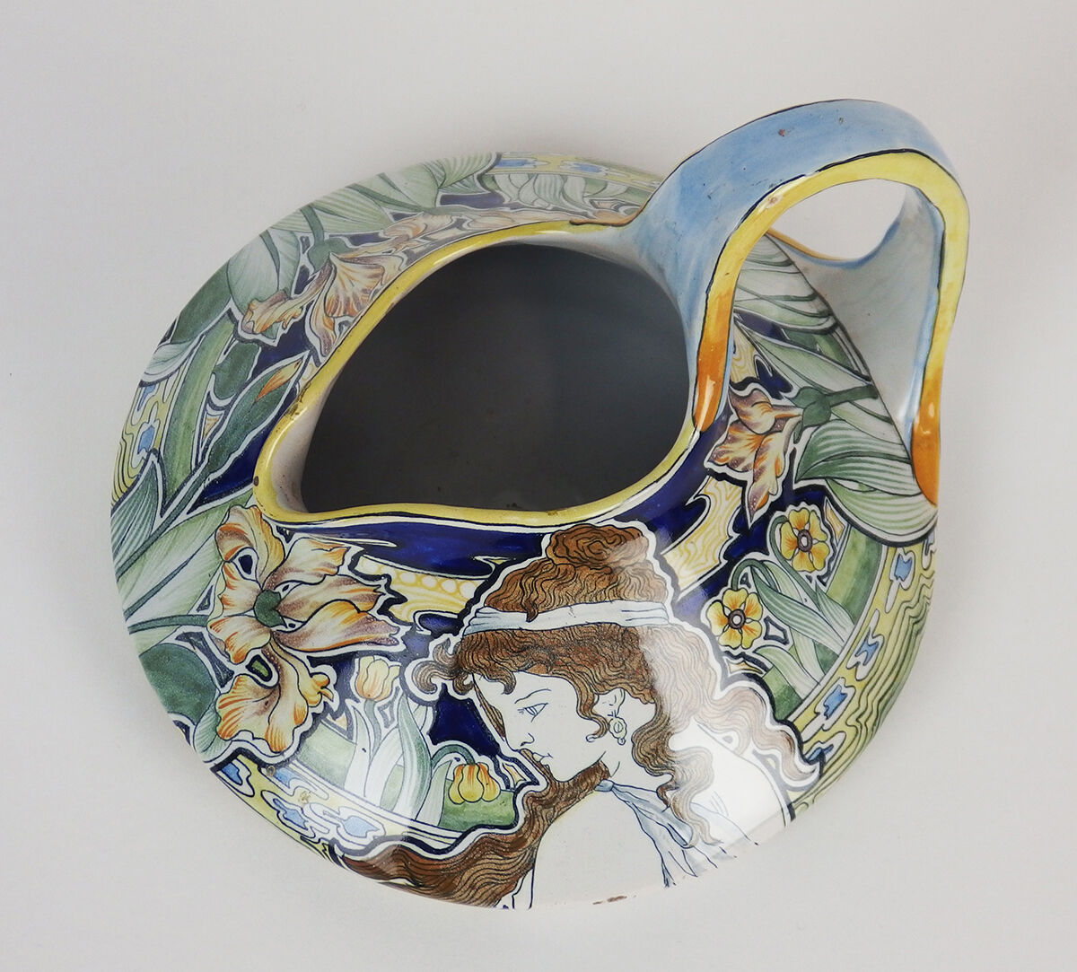 Art Nouveau chocolate maker