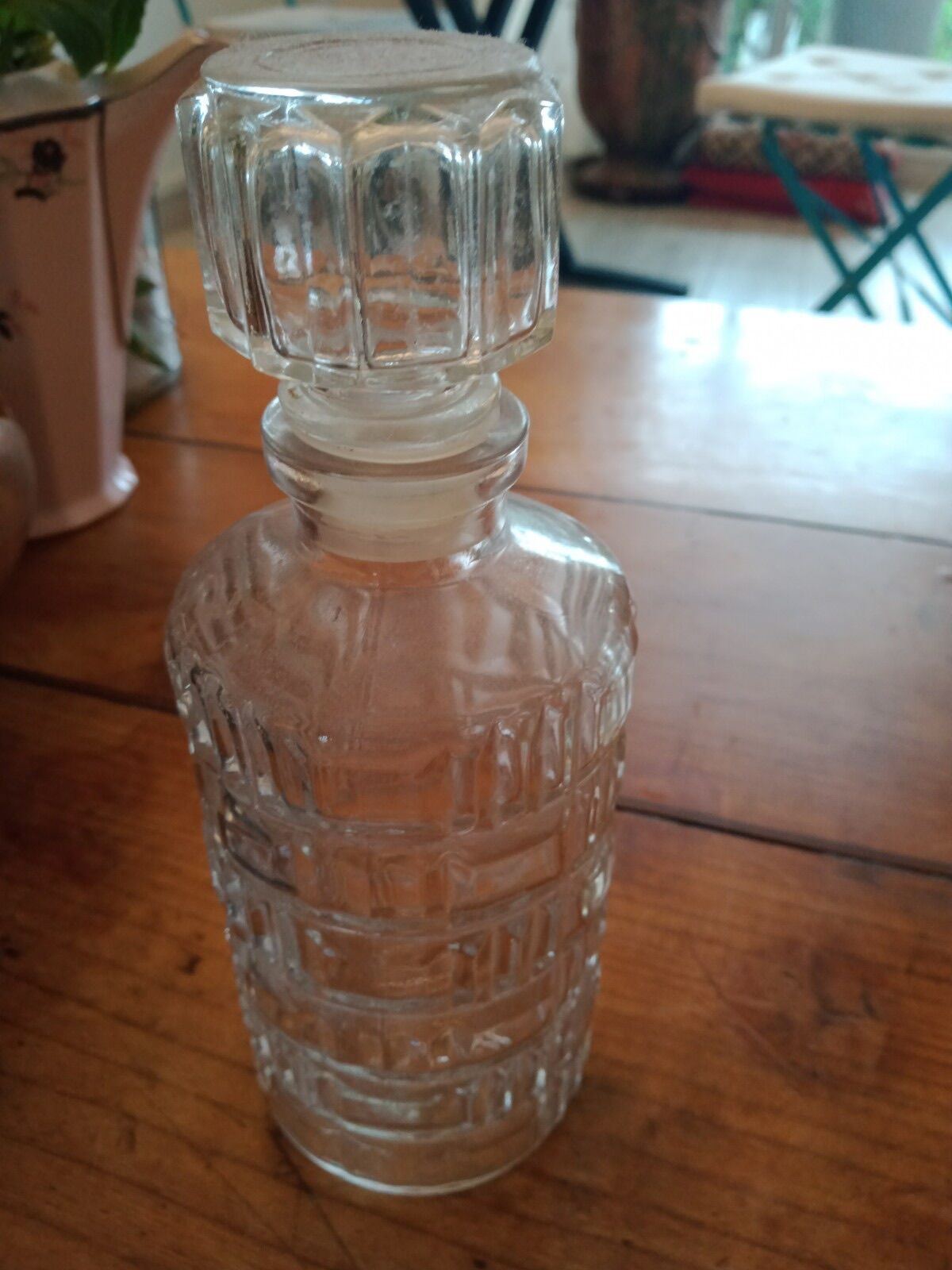 Cylindrical glass decanter Lever 1960