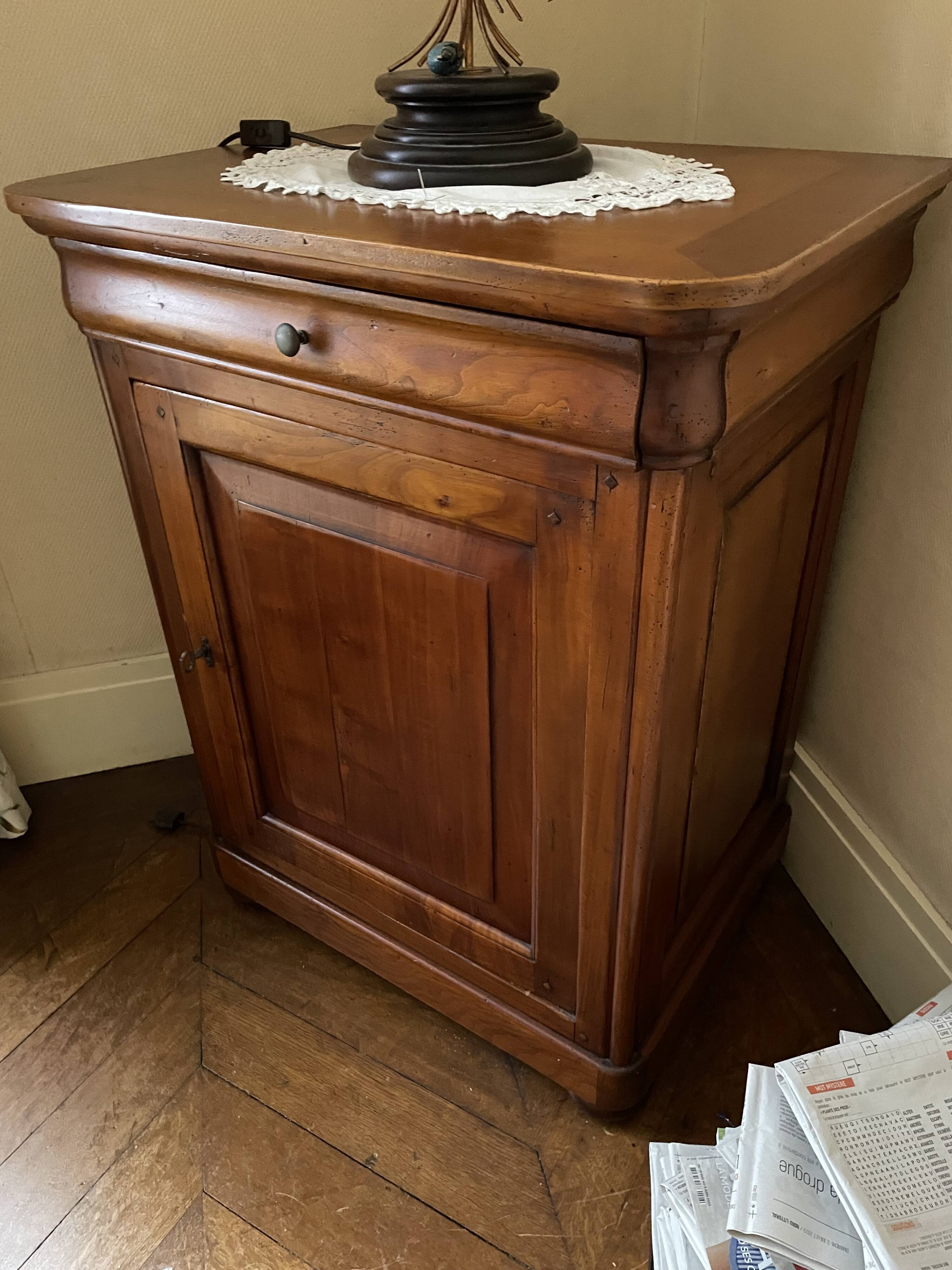Meuble de rangement en bois