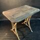 Ancienne table de jardin en fer forgé et bois