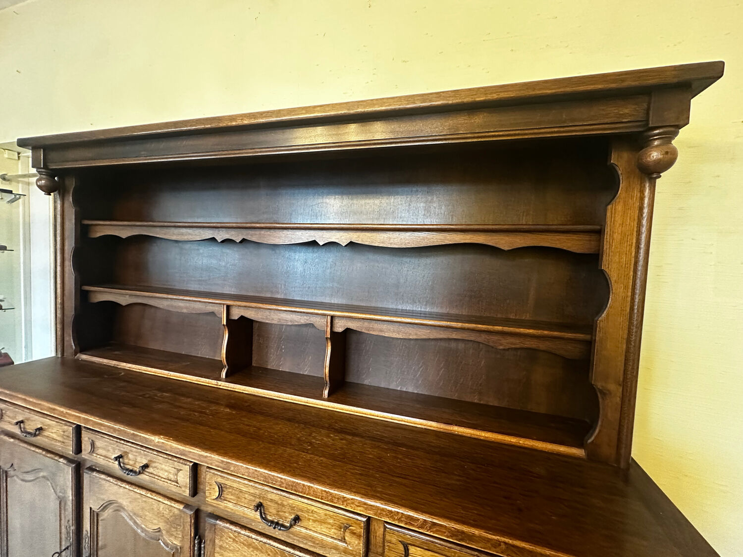 Rustic two-body buffet in oak from the 1960s.