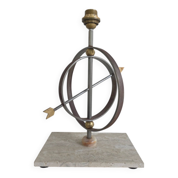Pied de lampe armillaire — Beyit