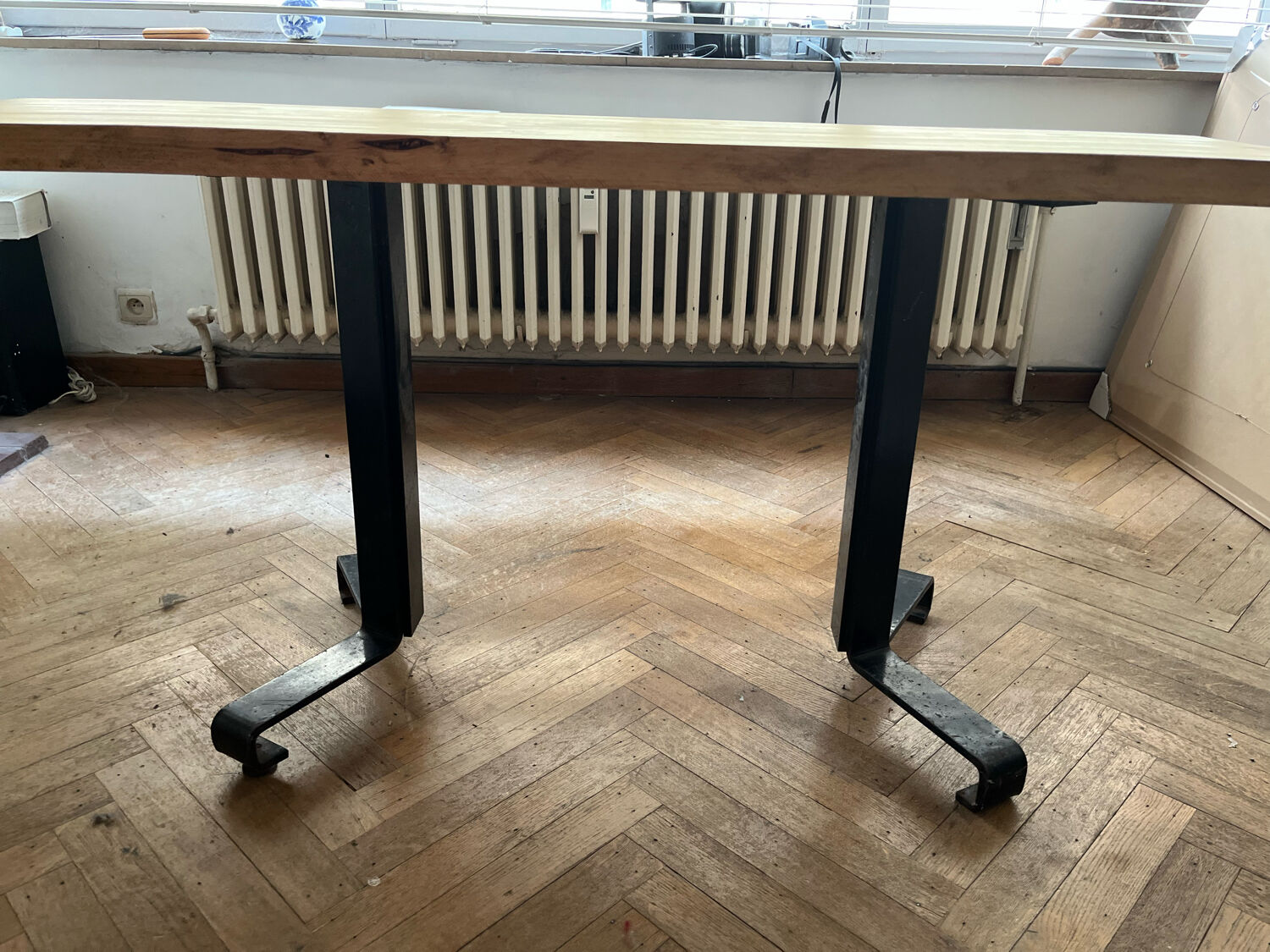 Table Charlotte Perriand