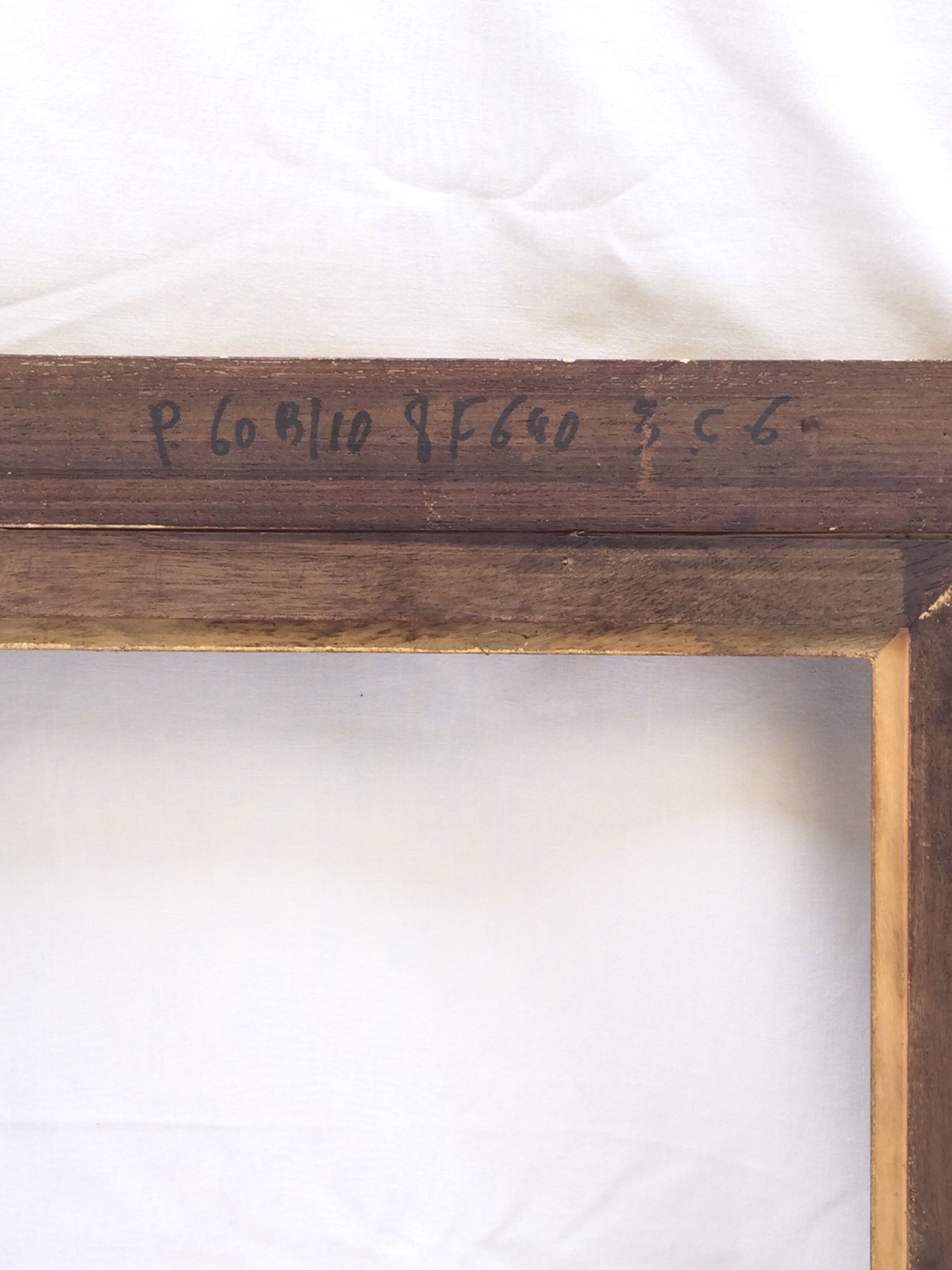 Gilded wooden frame and fabric