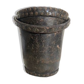 Brutalist studded leather bucket bucket 1920