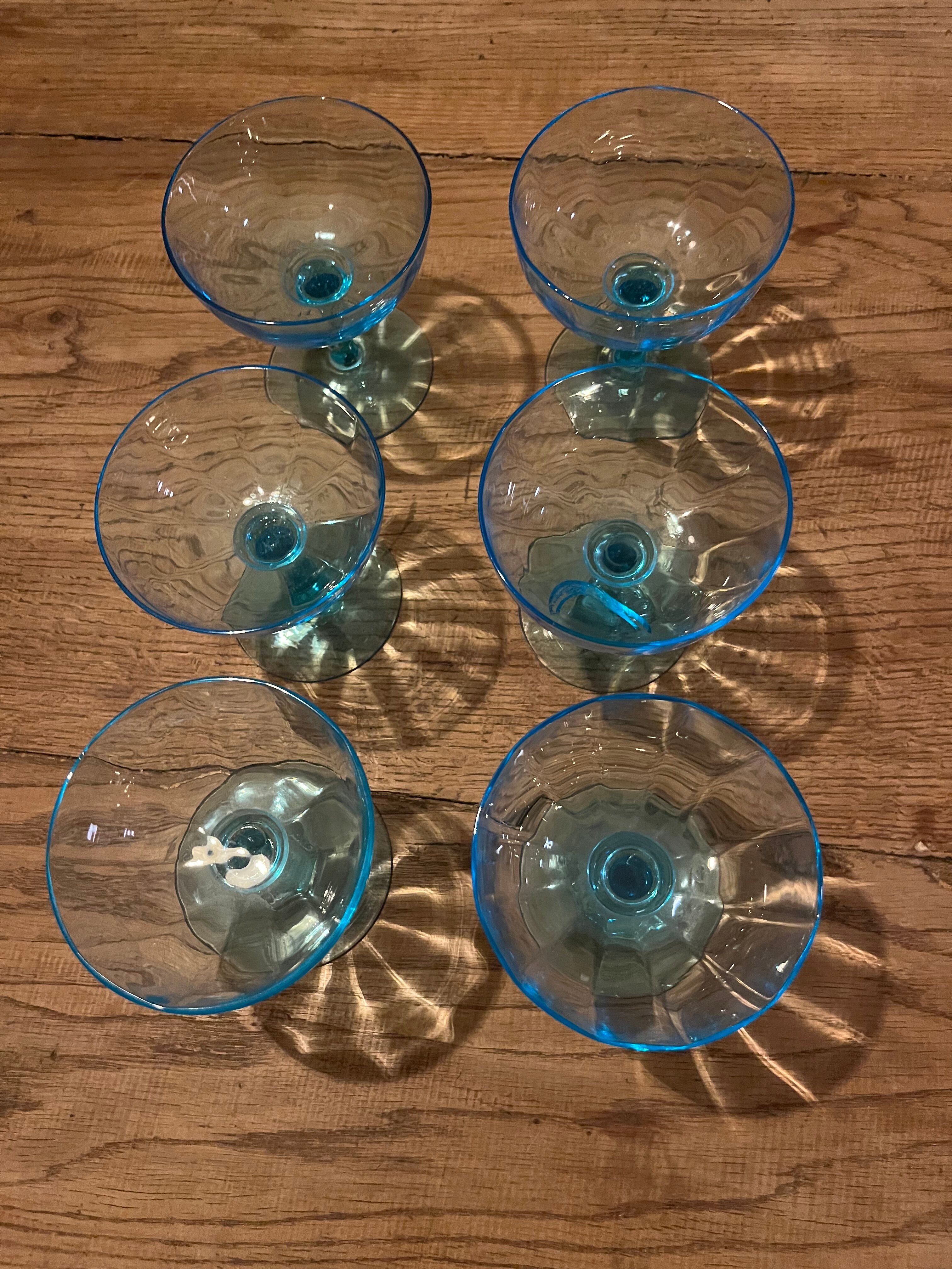 Champagne coupes in outline