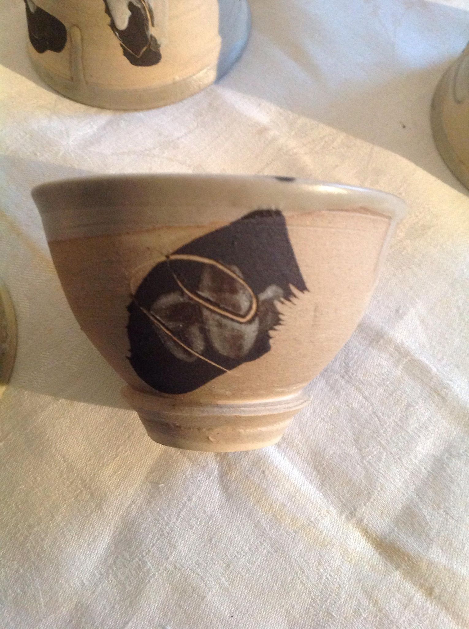 8 ceramic bowls