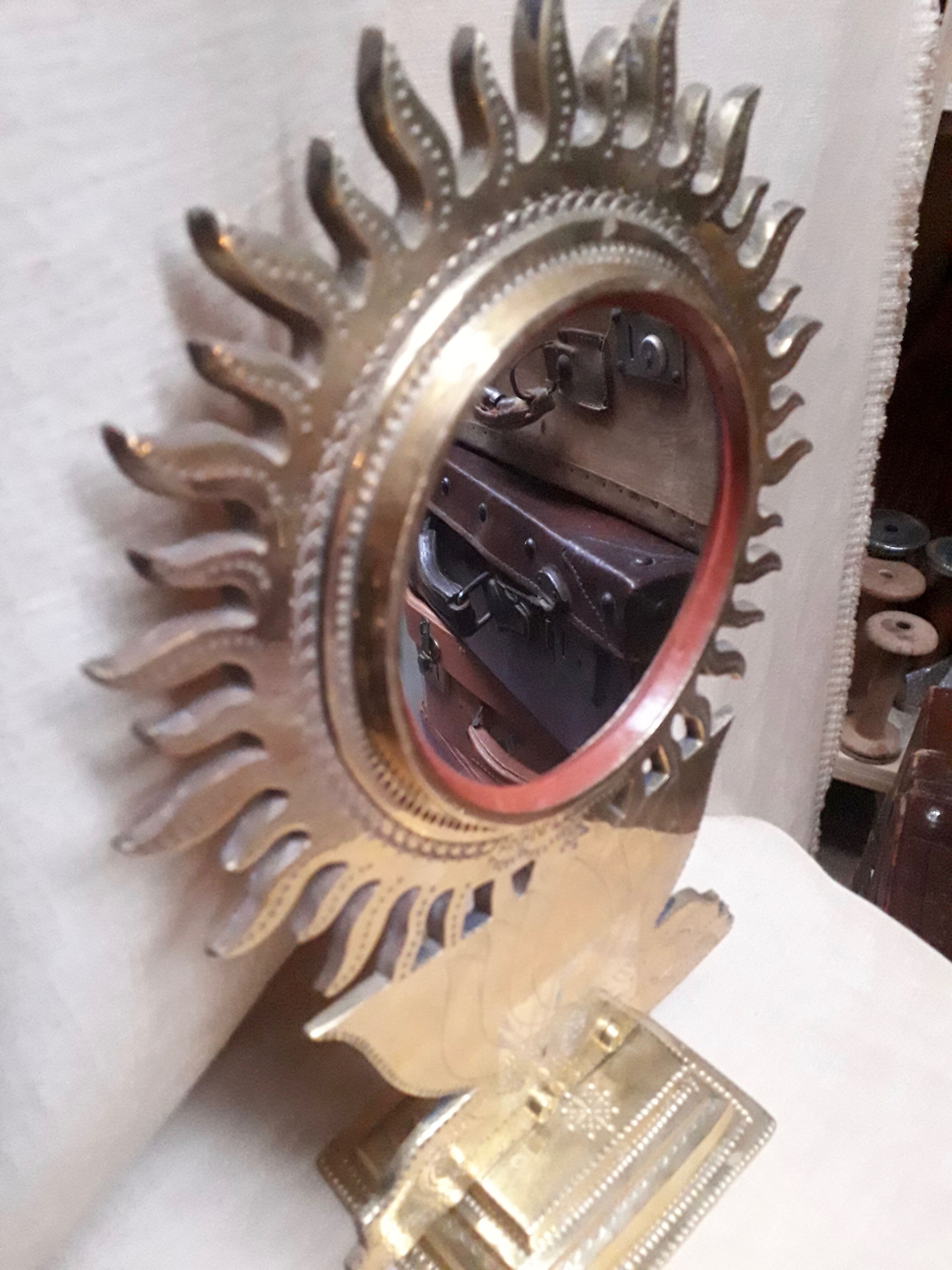 Miroir magique AranMula Kannadi du Kerala Lotus soleil 20x31cm