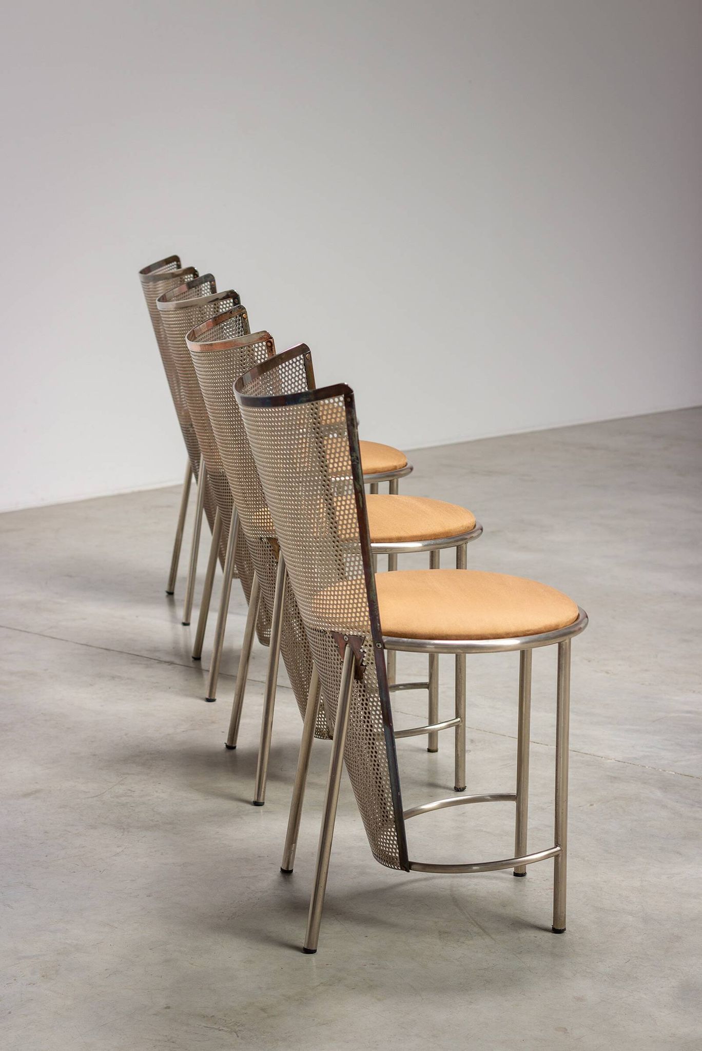 Frans Van Praet ensemble de quatre chaises Sevilla postmoderne 1990