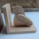 Serre-livres en bois brut figurant des oiseaux