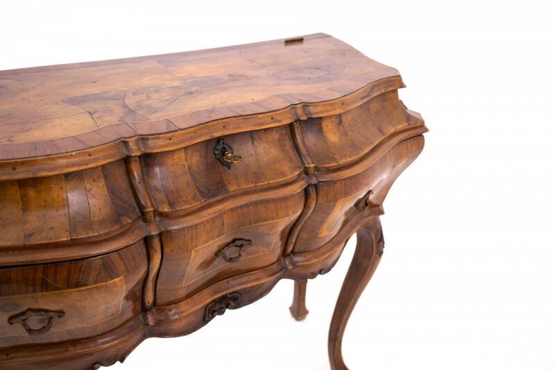 Coiffeuse/commode, Europe du Nord, milieu du XXe siècle.