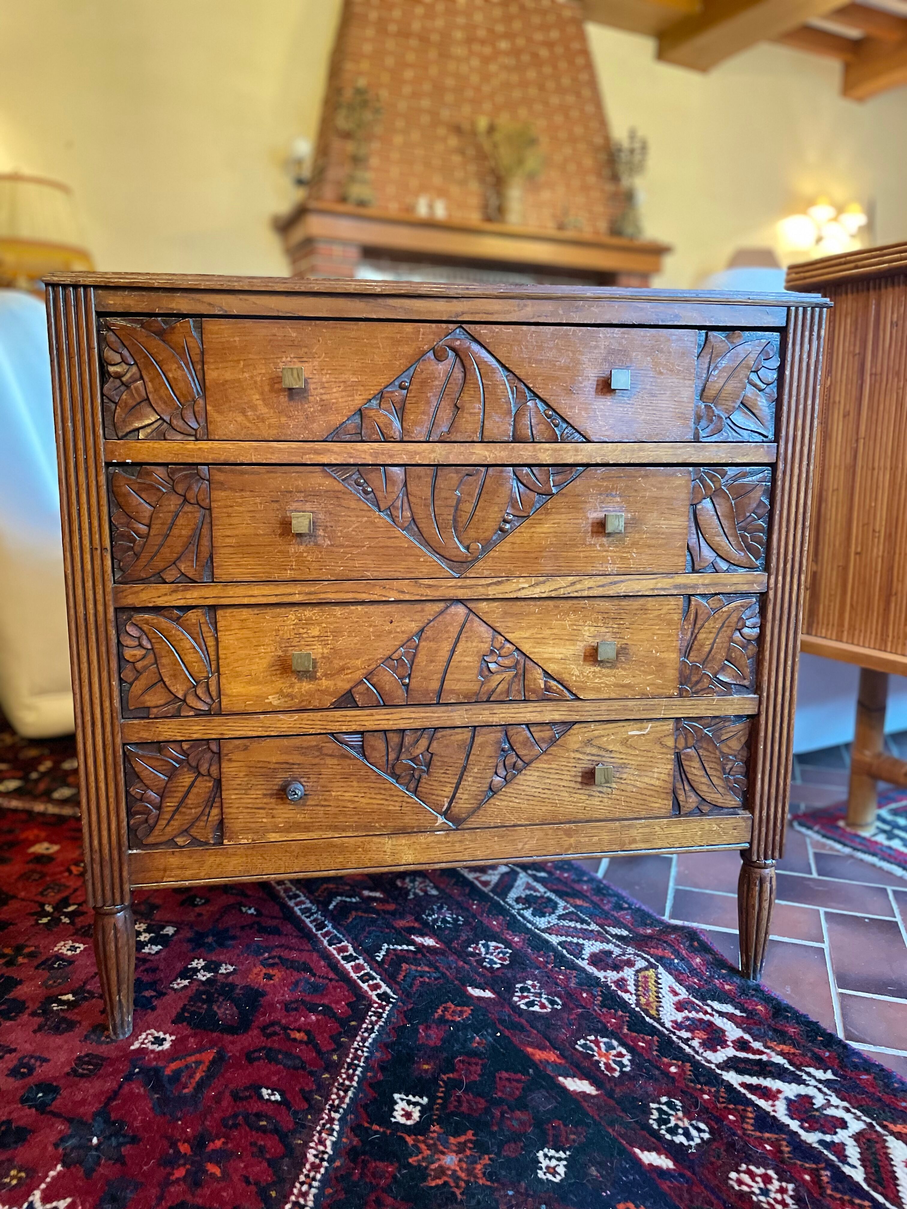 Art Deco oak chest of drawers