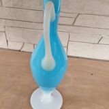 Vase, aiguière vintage en opaline bleue