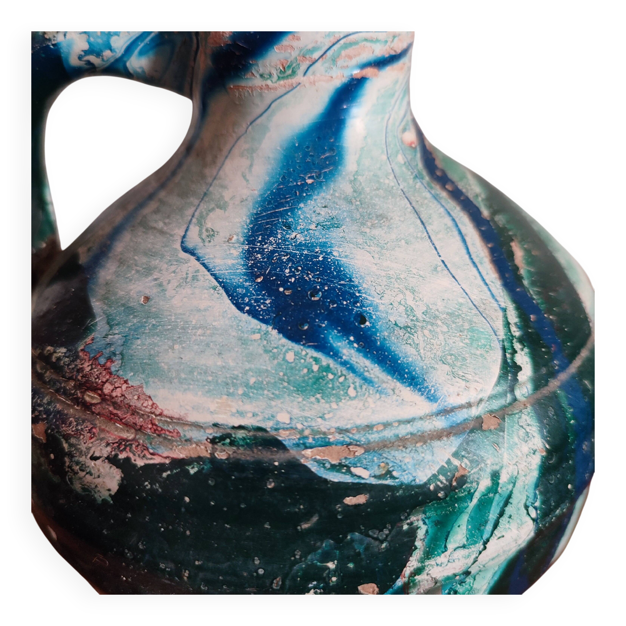 Vase en terre cuite à finition marbrée