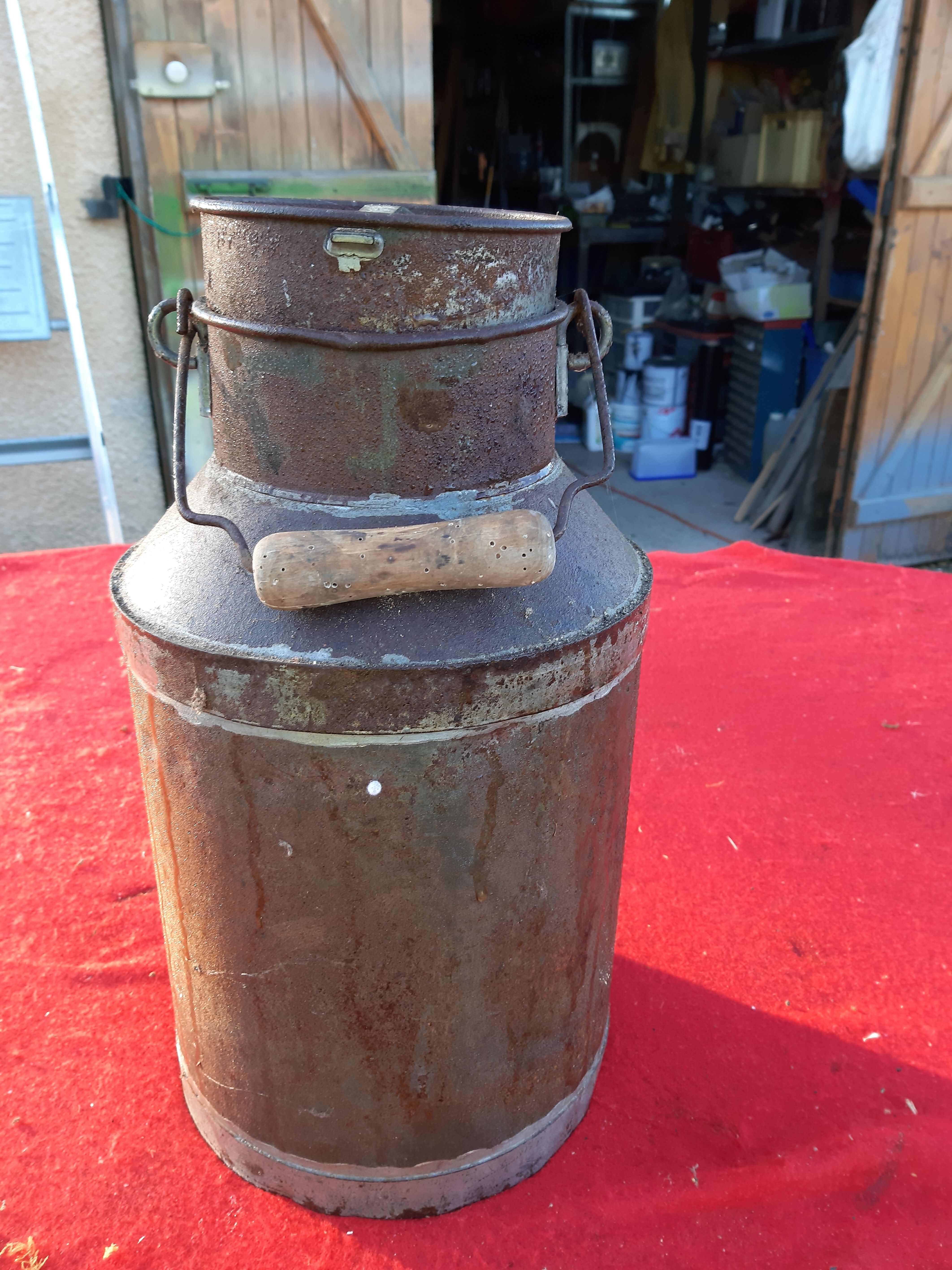 Milk can in tole