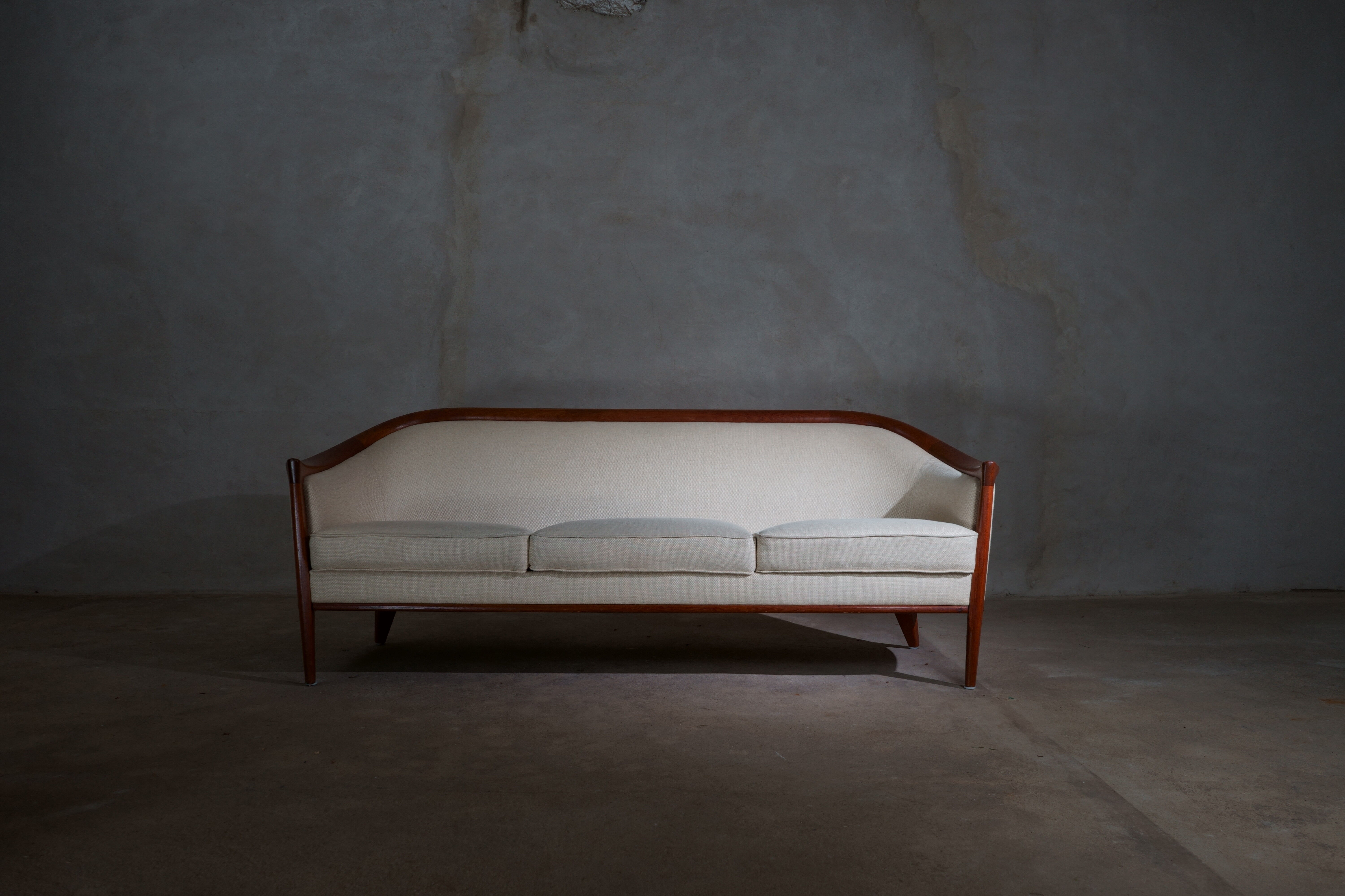 Bertil Fridhagen “Aristokrat” sofa for Bröderna Andersson, Sweden 1963