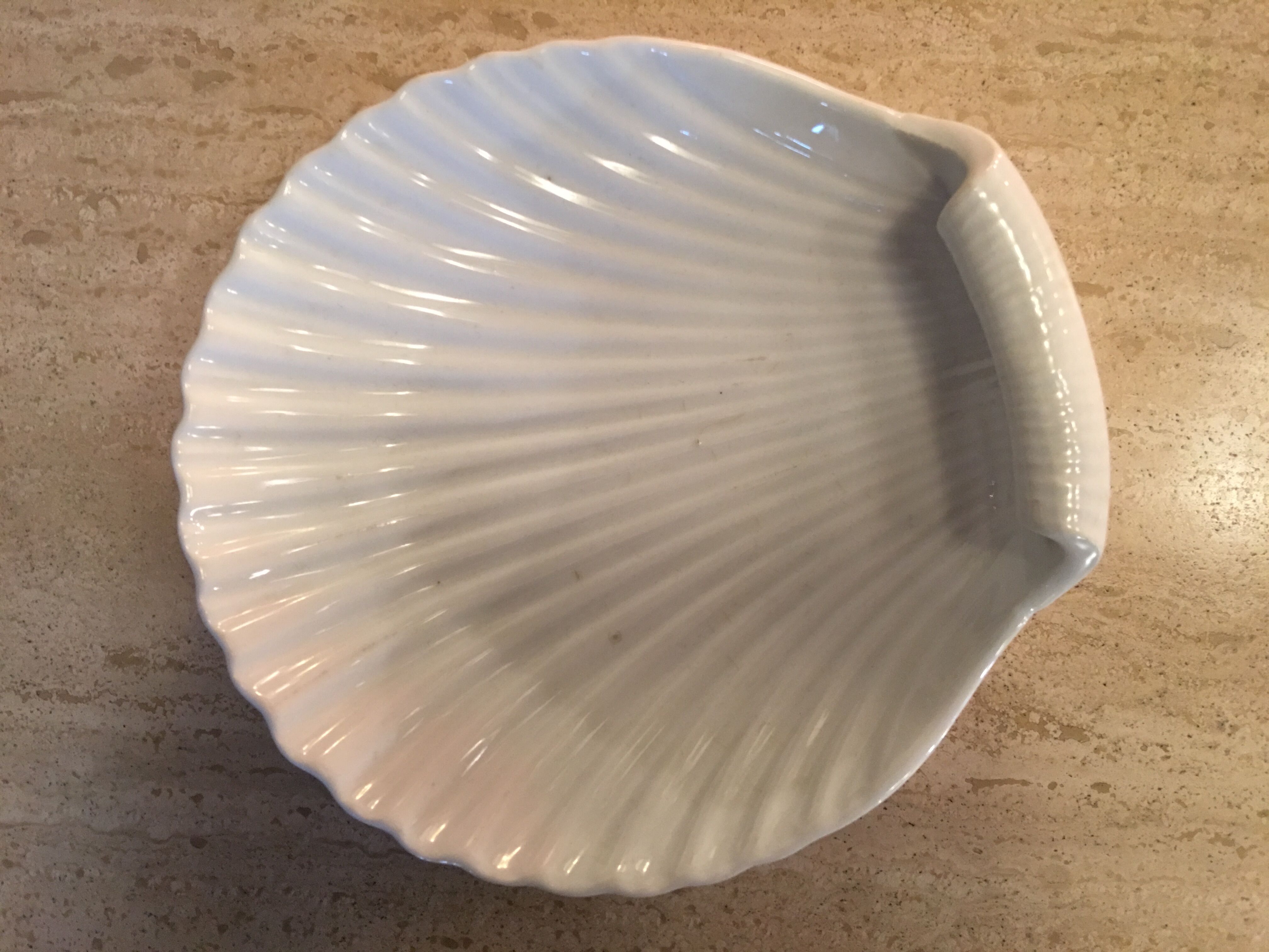 Coupelle faience blanche début XX