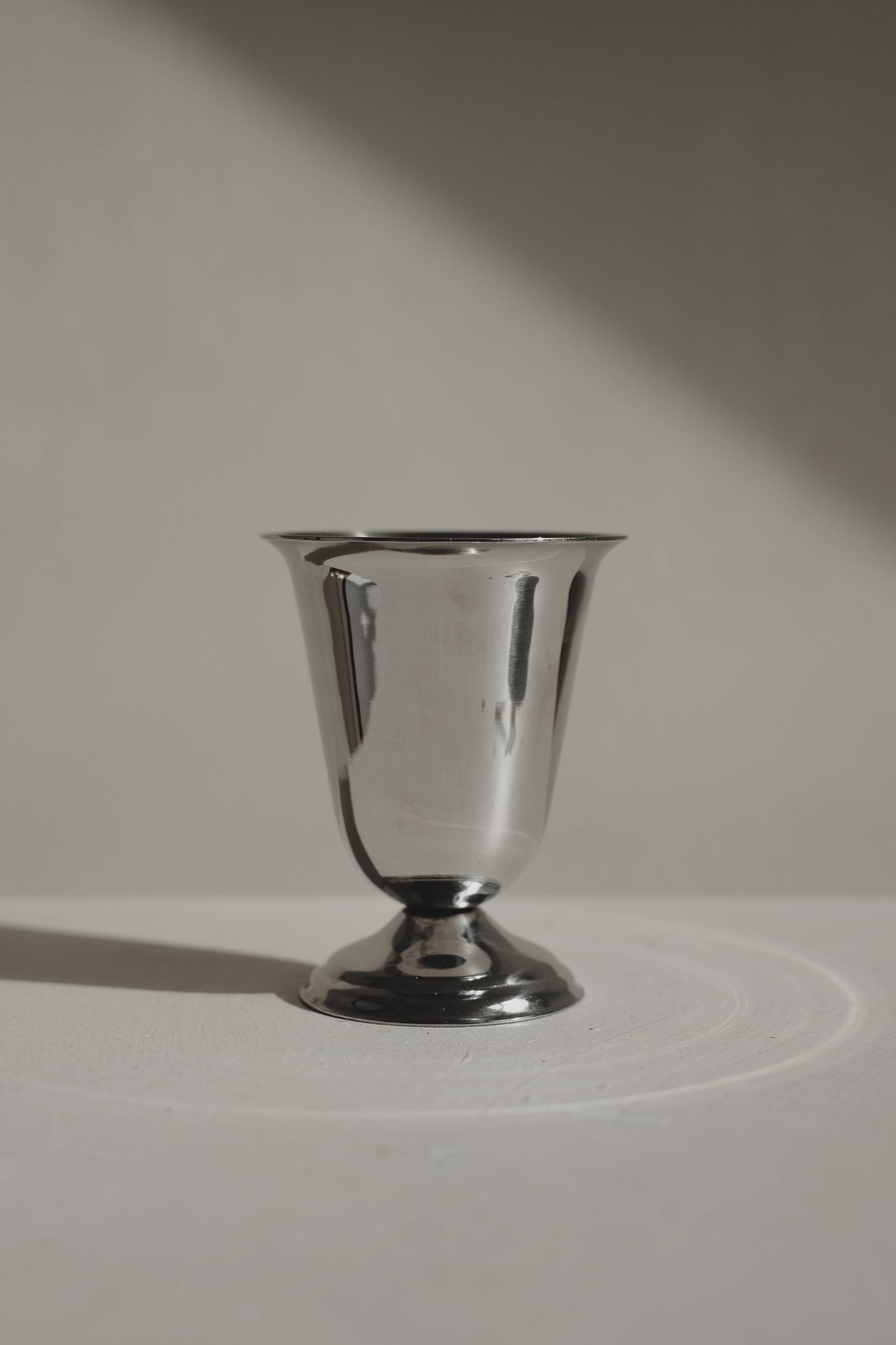 Set of 4 coupes by Guy Degrenne