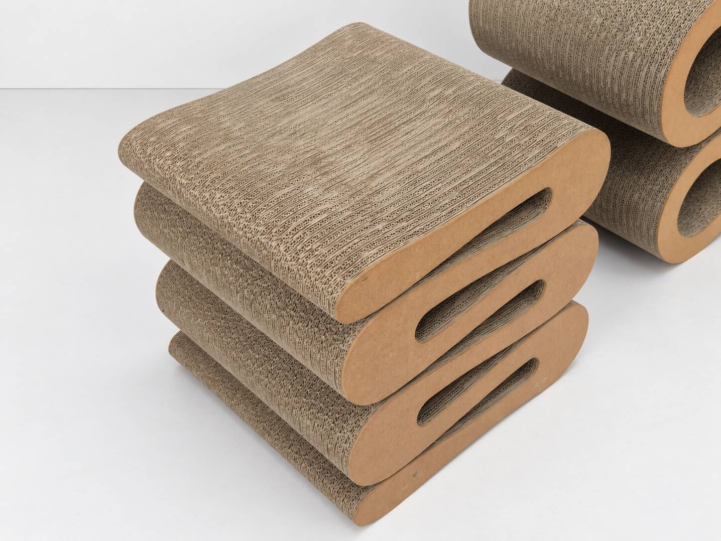Chaise Wiggle Easy Edges avec tabouret par Frank Gehry pour Vitra