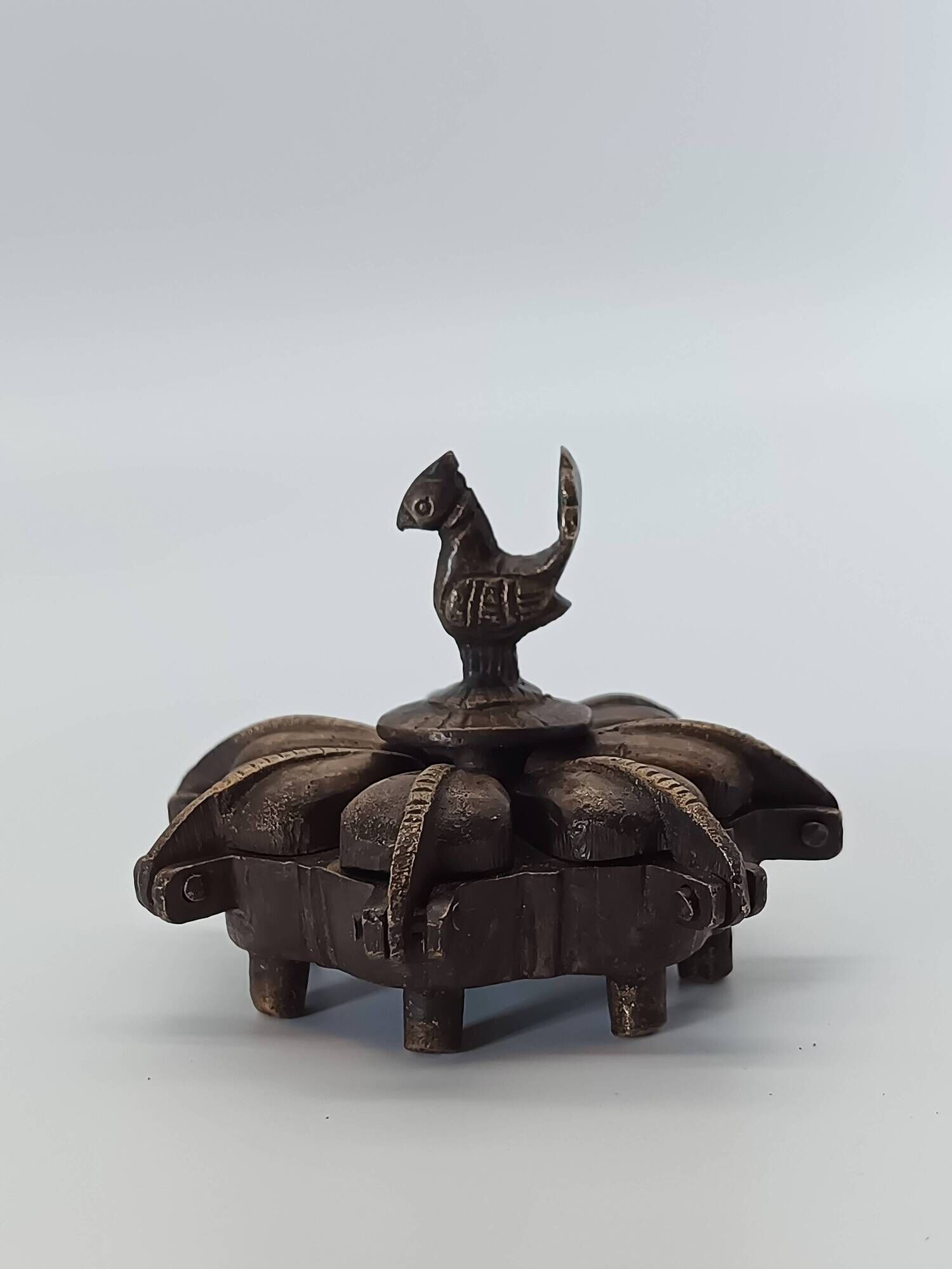 Articulated Kumkum Box in Bronze with Carved Peacock, India 20th Century