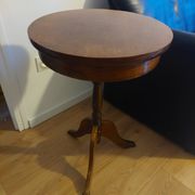 Guéridon, table d'appoint ancienne en bois