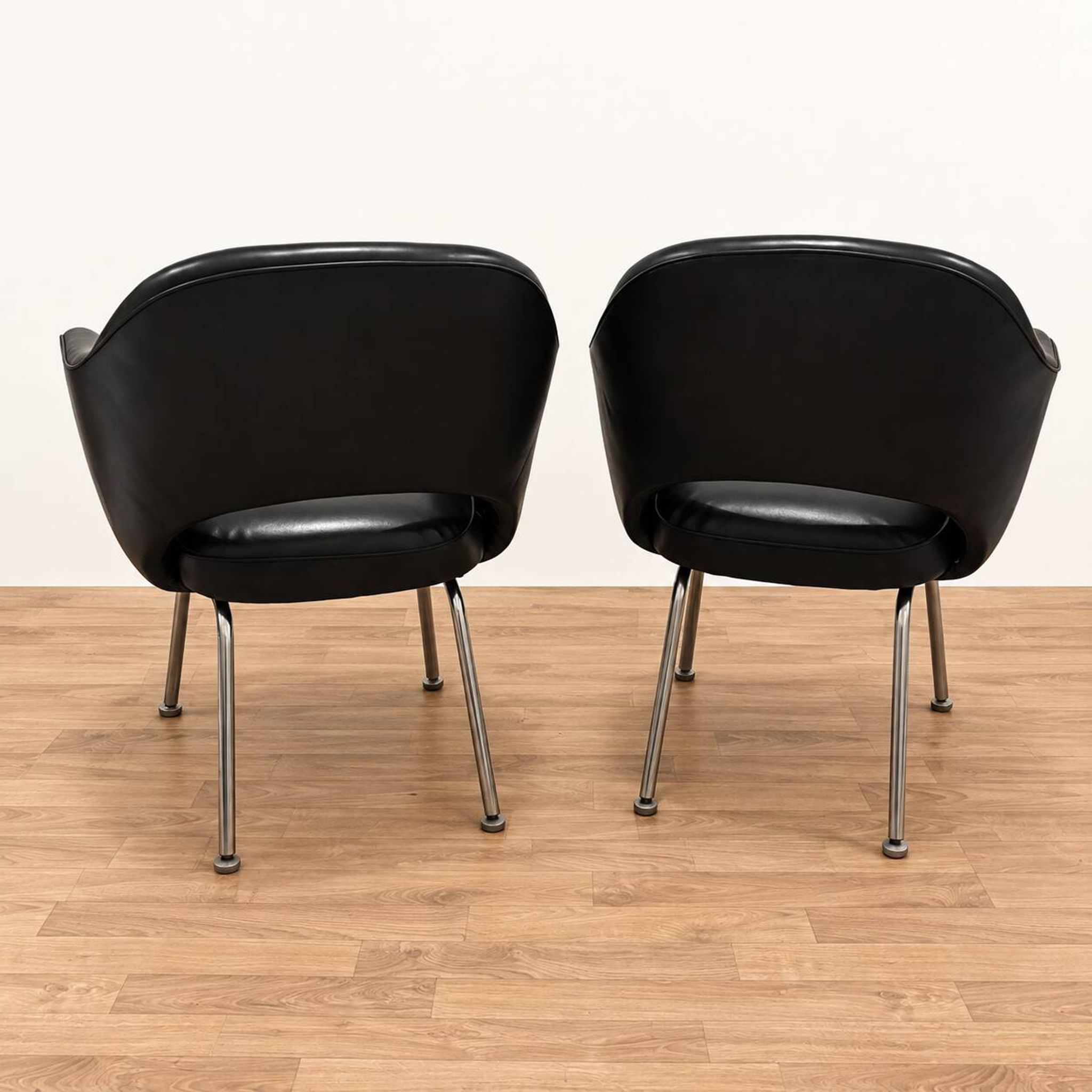 Fauteuils Conférence d’Eero Saarinen pour Knoll