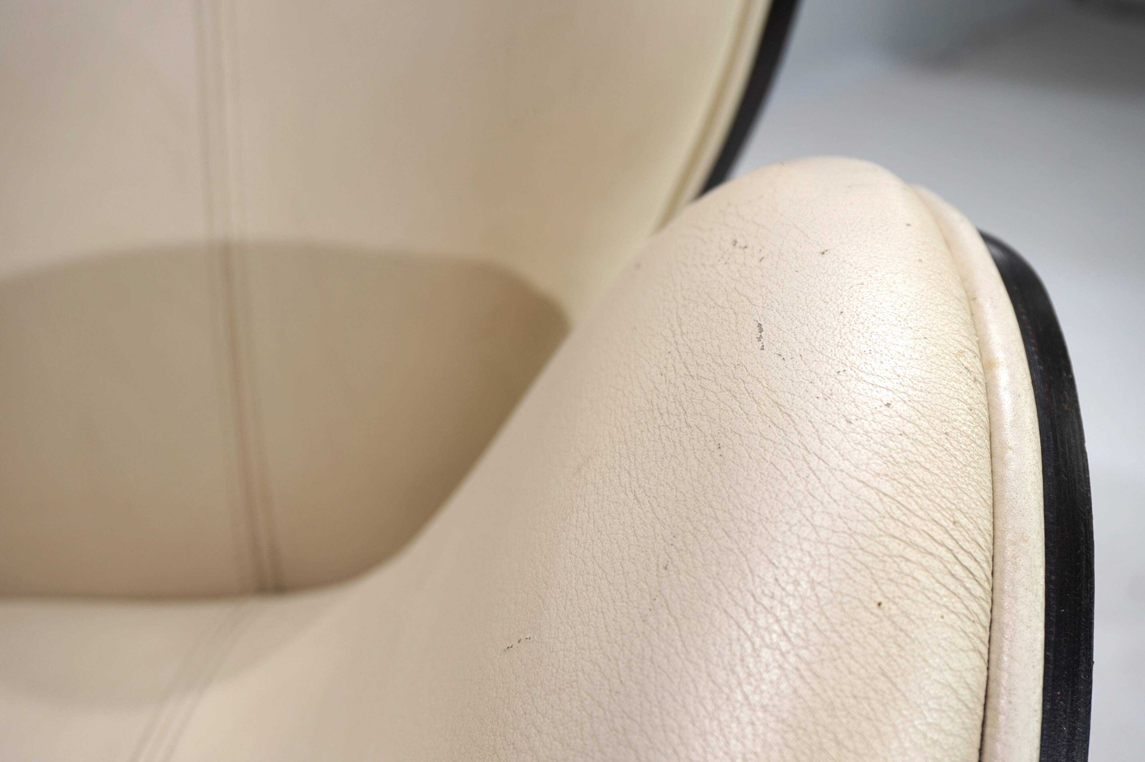 Stokke Varier Tok leather armchair with ottoman by Toshiyuki Kita, 1990