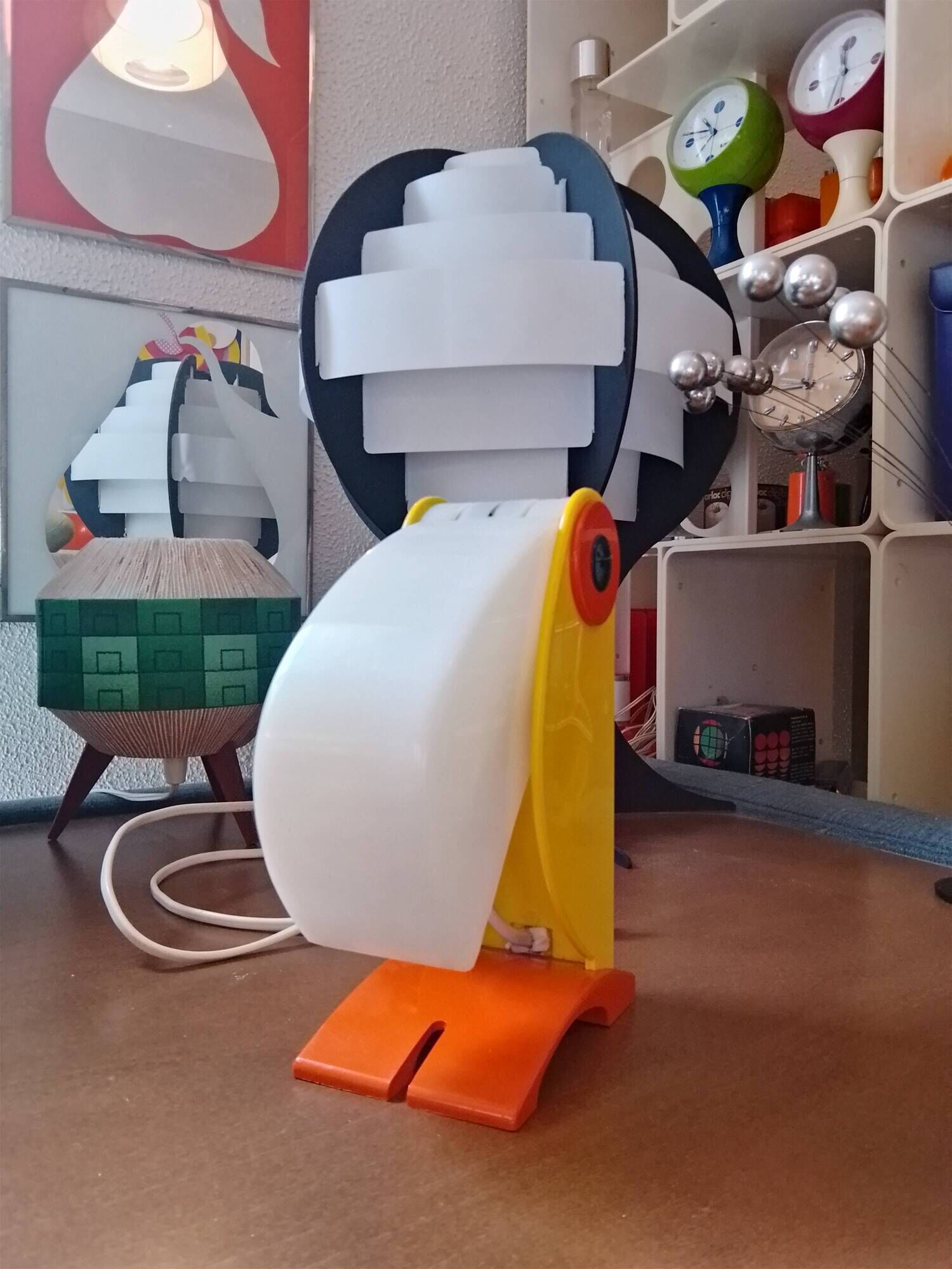 Toucan Lamp