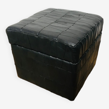 Pouf chest black leather