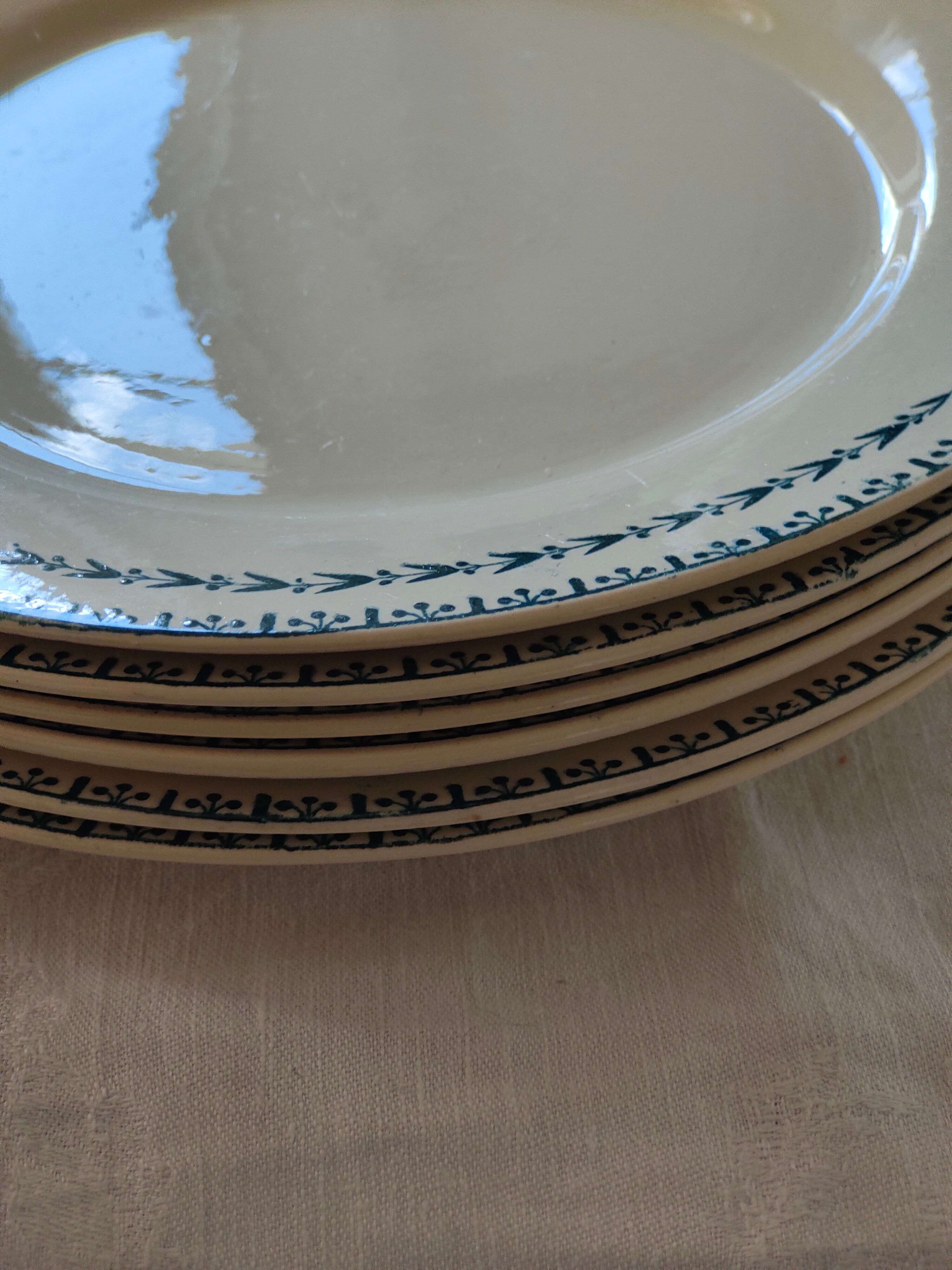 Flat plate in Iron Earth U & Cie Sarreguemines model Carlos