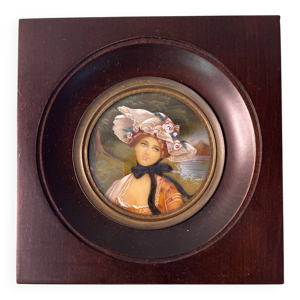 Portrait de femme encadrée