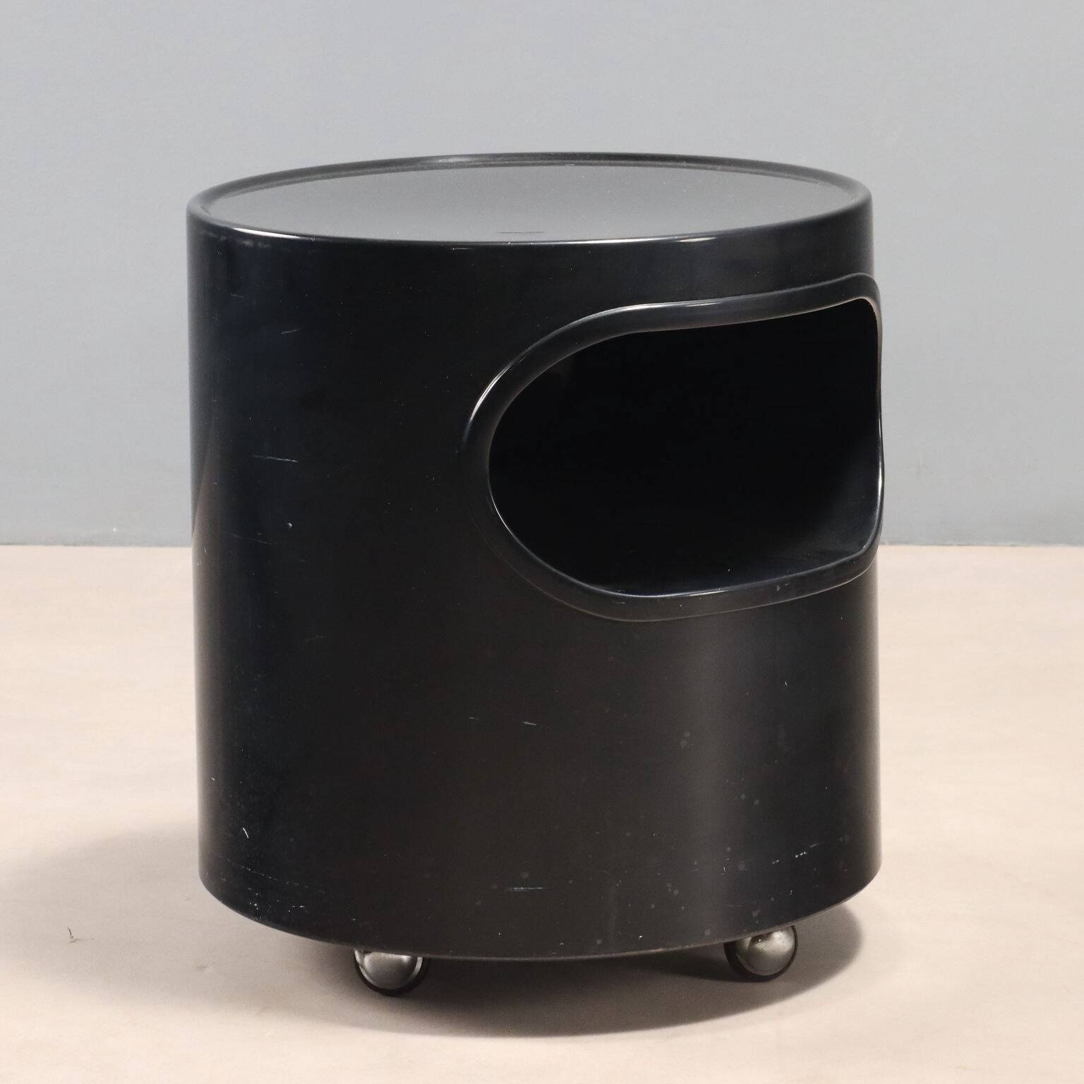 Giano-Giano-Vano bedside table by Artemide