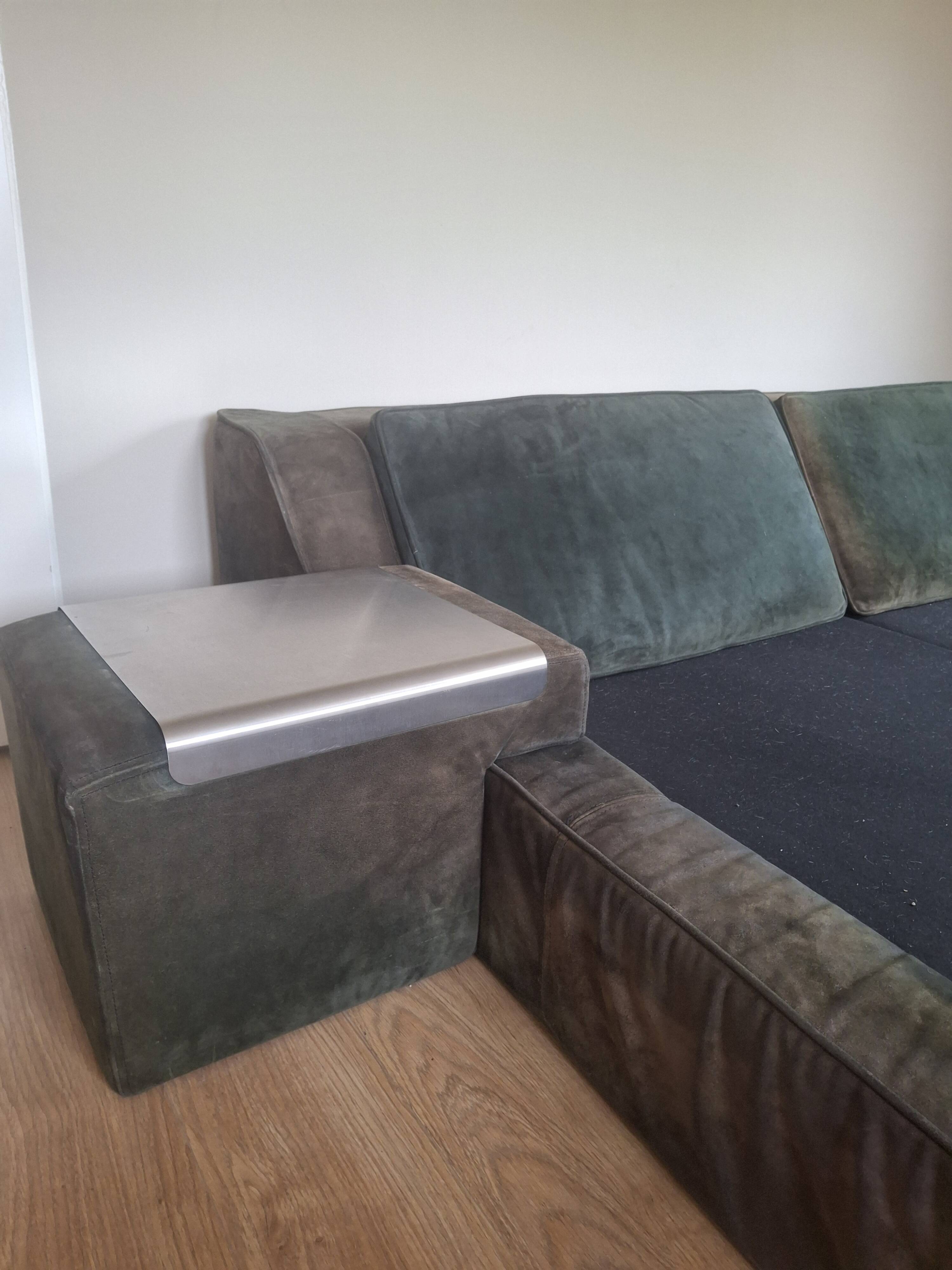 Double bed frame - Roche Bobois 1970s - complete - original green suede