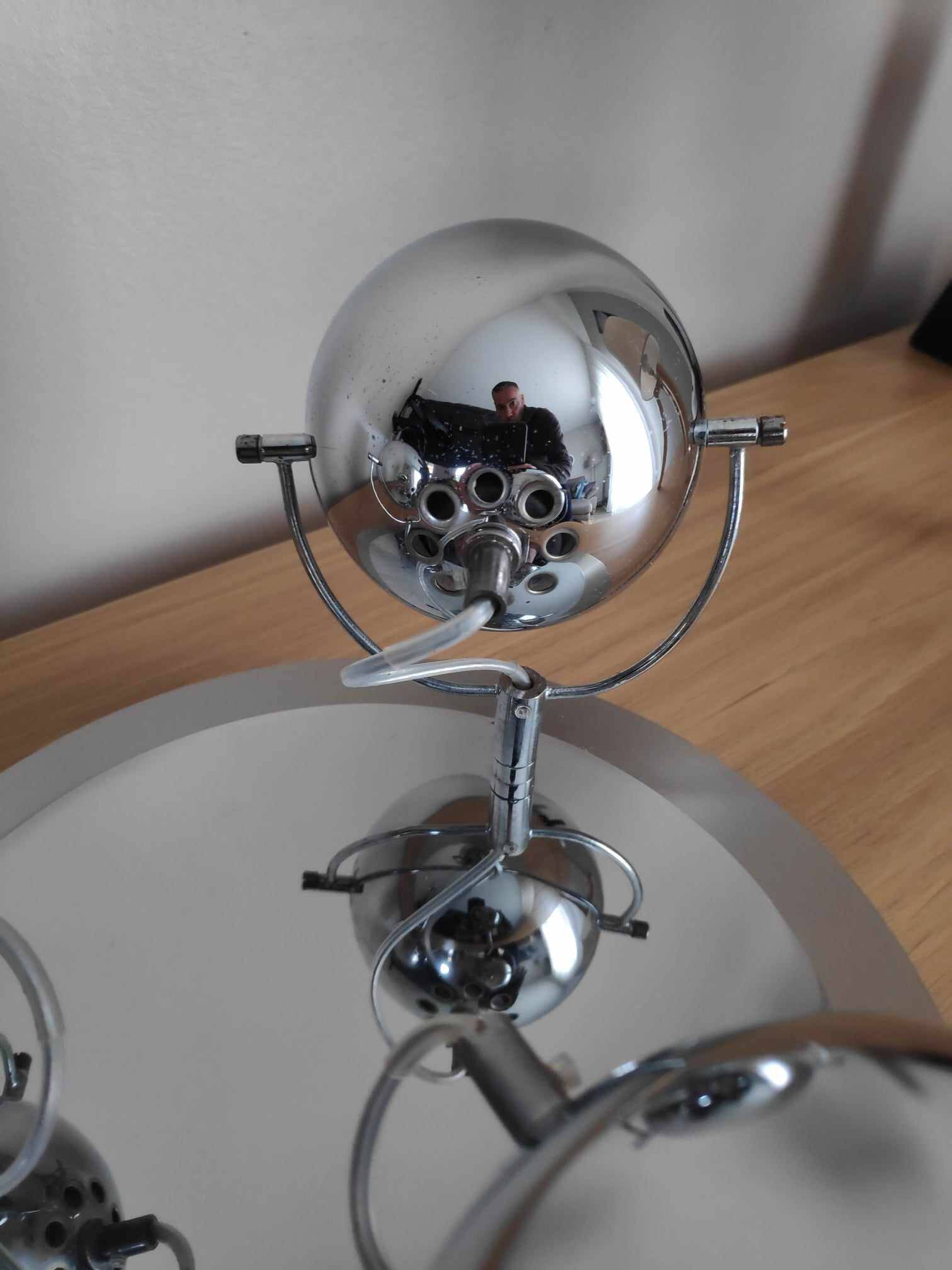 Plafonnier chromé style eyeball
