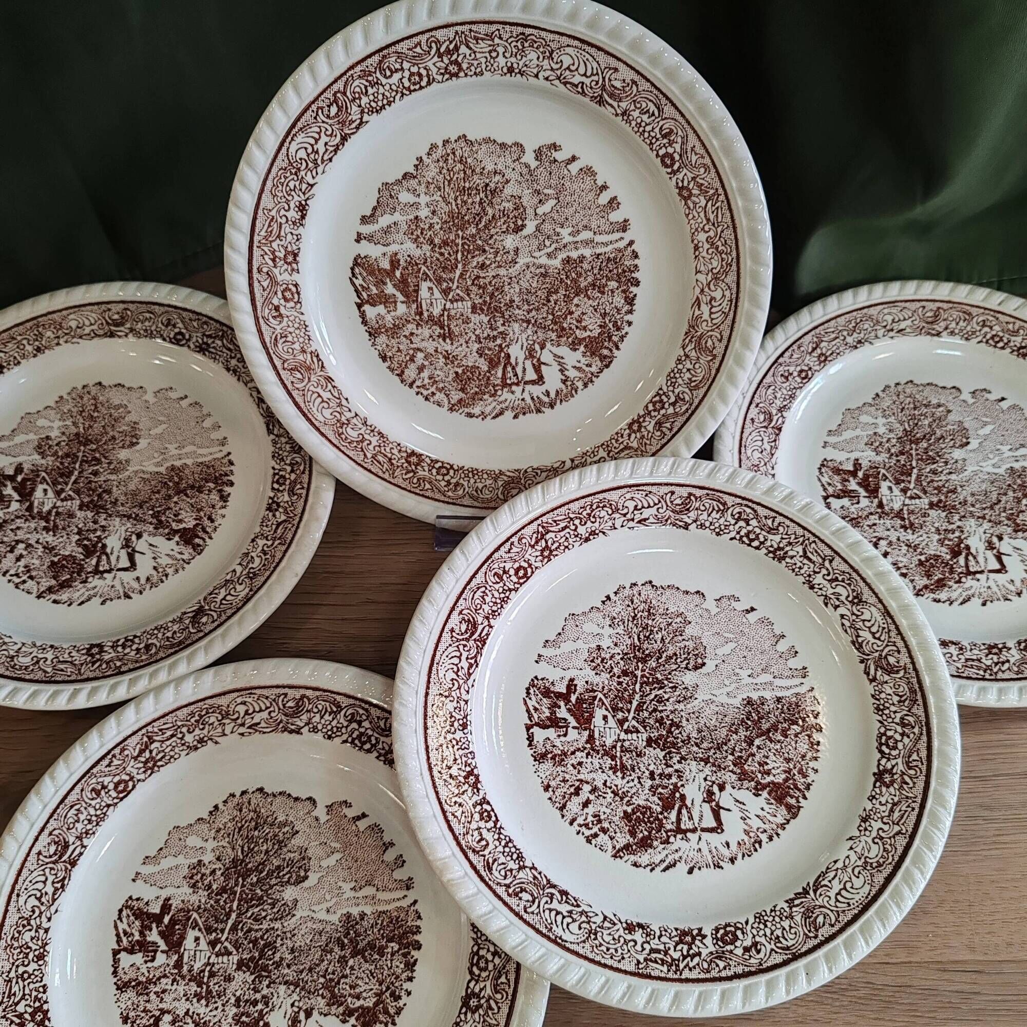Dessert plate (sold individually)