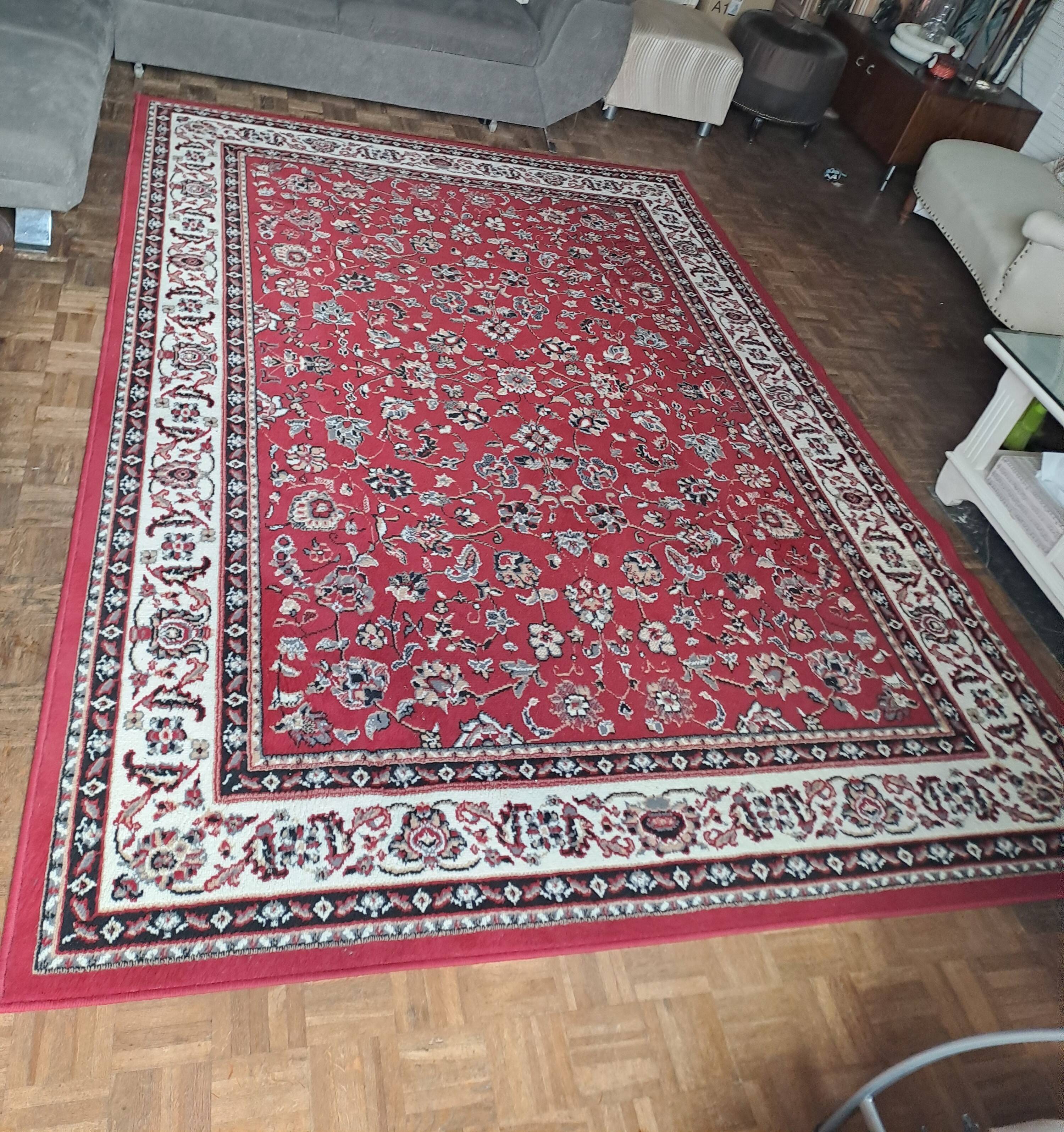 Rug Machine made rectangular Belgium 1990
