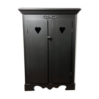 Armoire style gustavien