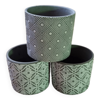 Set of ceramic pot covers