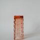 vase en verre rose facetté 1950
