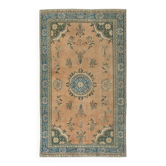 Tapis d'aire vintage turc rouge fait à la main. Fabriqué en Turquie.