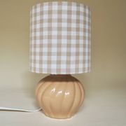 Lampe en céramique avec abat-jour en coton vichy