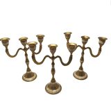 Ensemble de chandeliers a 3 feux en laiton avec intrusion de nacre