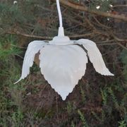 Metal flower pendant lamp
