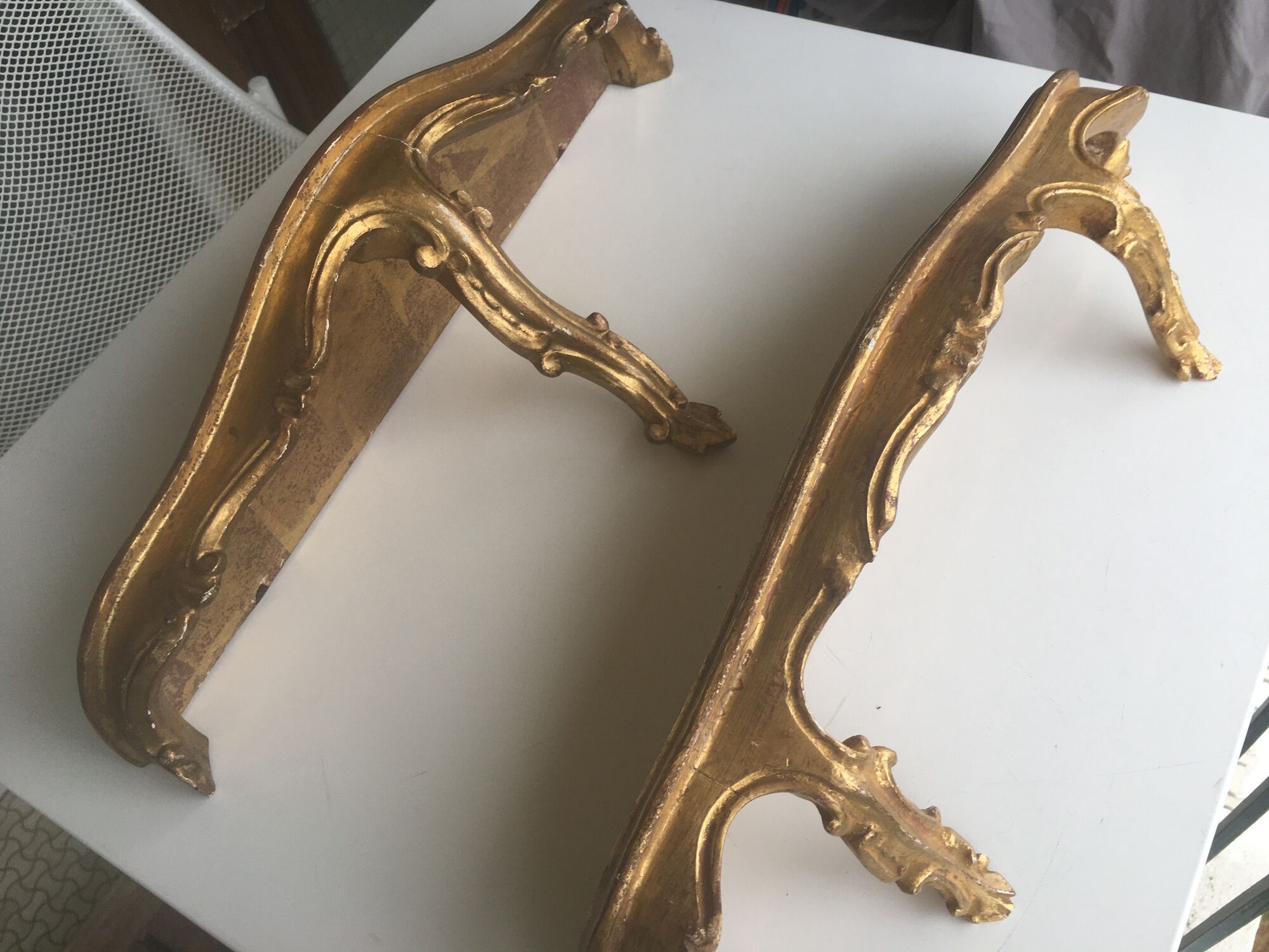 Lot of two gold wall consoles style 18th, production 20th (probably Italian)